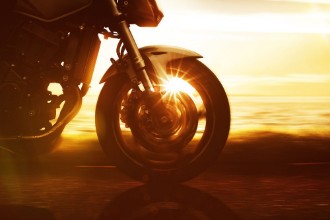Bild på Motorrad fhrt auf Kstenstrae