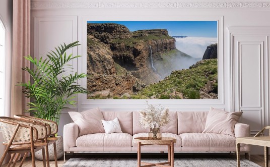 Image de Waterfall at the top of Sentinel Hike Drakensberge South Africa