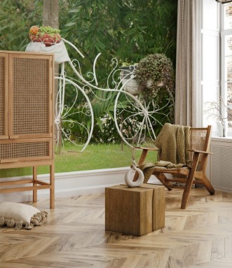 Afbeeldingen van Old bicycle used to decorate the garden