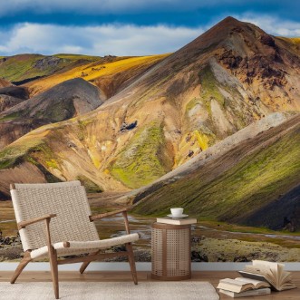 Afbeeldingen van Multi-colored mountains from mineral rhyolite