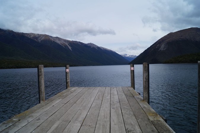 Picture of Lake Nelson New Zealand