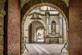 Image de Three Gateways into the yard of the Kronborg castle HDR-Photo