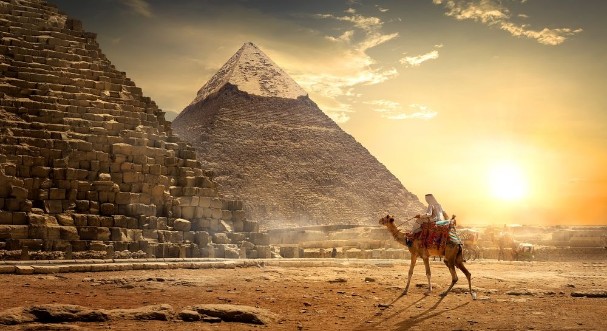 Picture of Nomad Near Pyramids