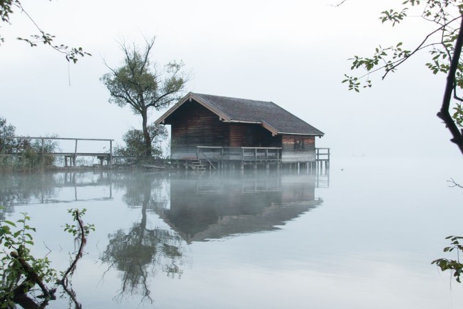 Picture of House in Lake