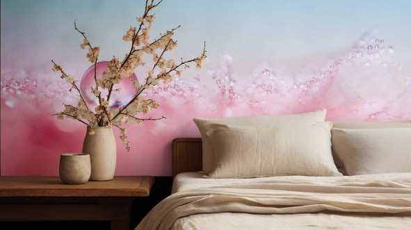 Afbeeldingen van A drop of water on a red feather Beautiful macro with a drop