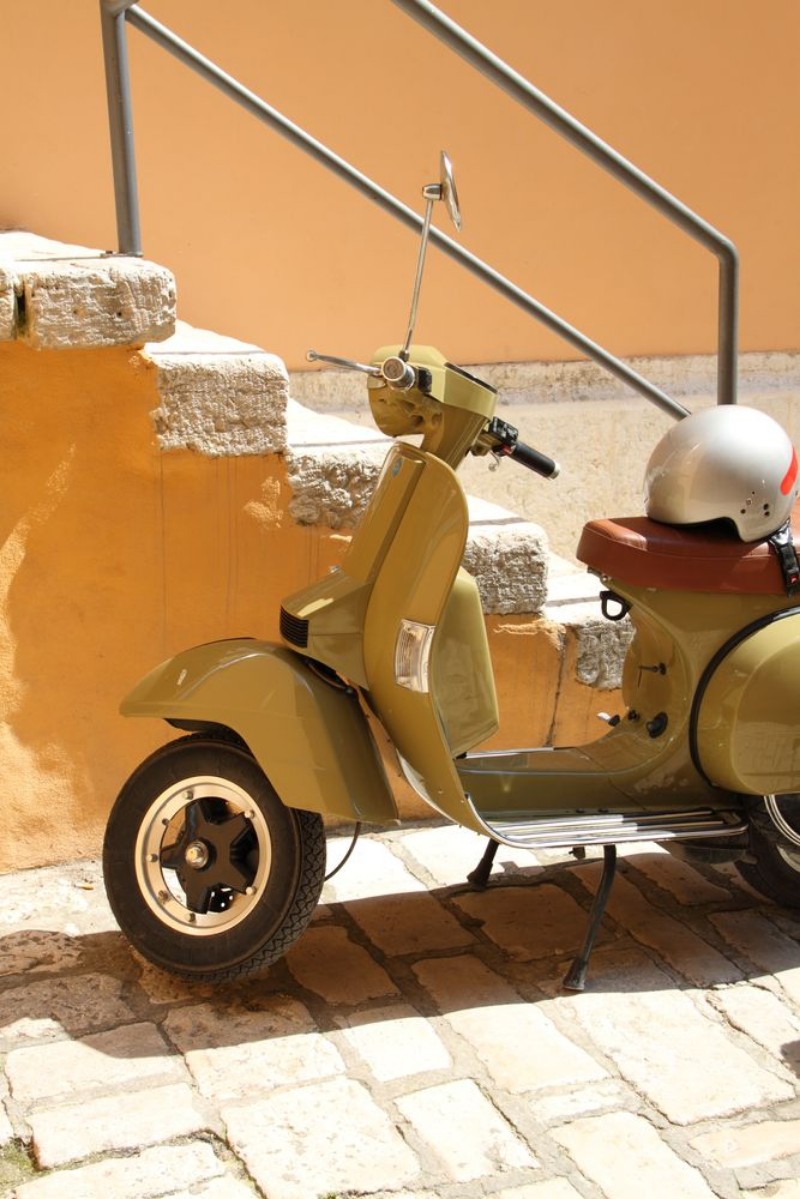 Picture of Alter Roller im Hochformat