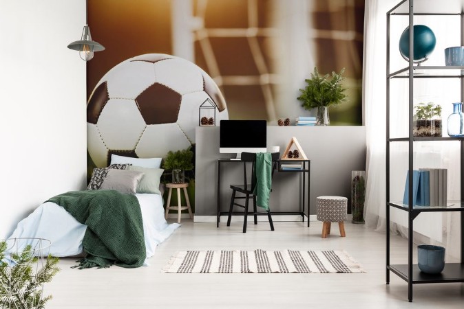 Afbeeldingen van Closeup soccer ball on green grass