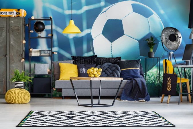 Afbeeldingen van Soccer ball on the field of stadium