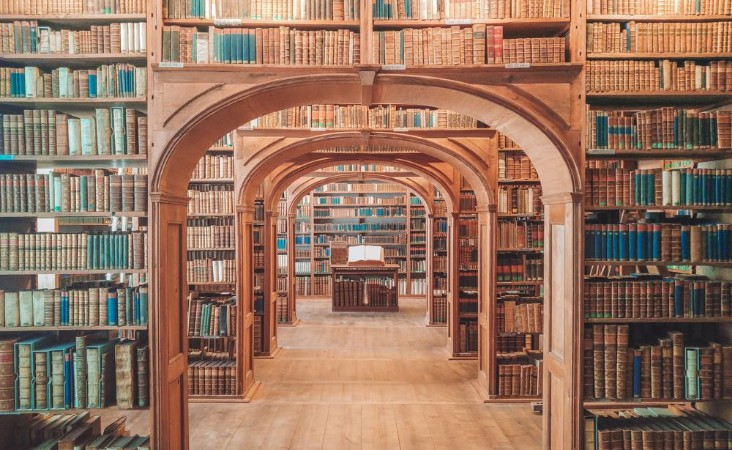 Afbeeldingen van Library depth