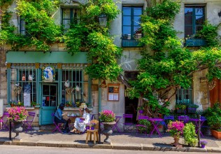 Ritratt ta’ Cozy Street in Paris