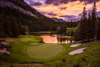 Immagine di Sunset At Golf Resort