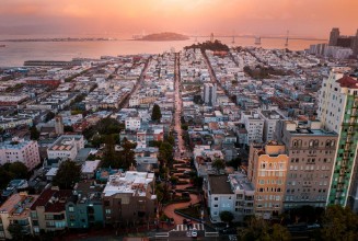 Εικόνα της Aerial View of Lombard Street