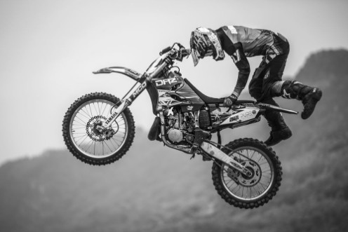 Battle of transcendence photowallpaper Scandiwall