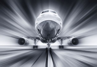 Pilt Aircraft on a runway while take off