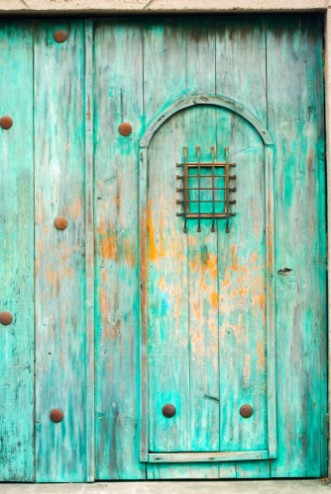 Image de Window and wooden door in colonial house of La Antigua Guatemala Central America