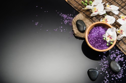 Image de Spa concept background on black reflective background Top view frame product photograph with copy space Concept photograph with room for text or advertising