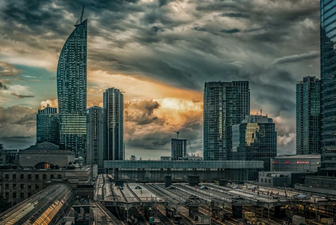 Image de Dramatic Clouds Over Toronto