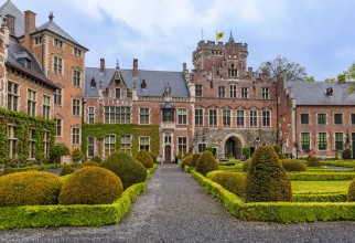 Afbeeldingen van Gaasbeek Castle in Brussels Belgium