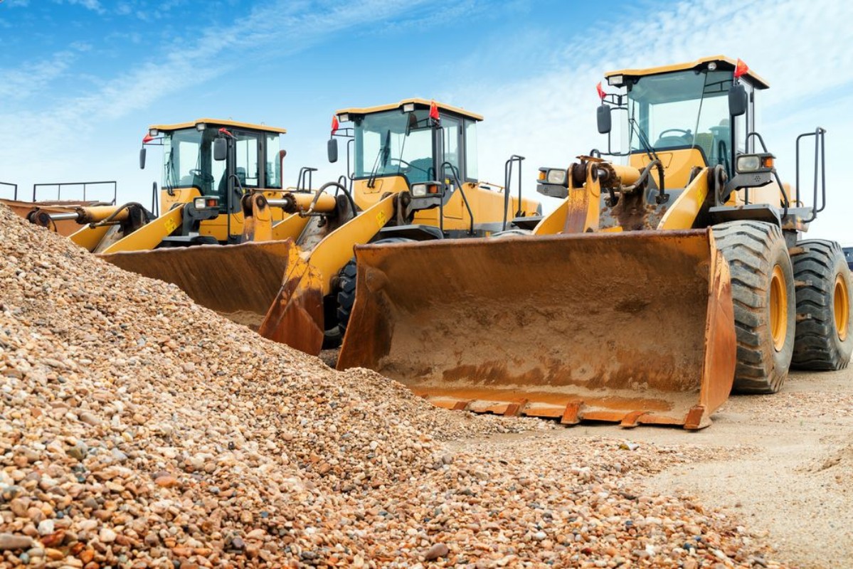 Image de Neatly arranged excavators