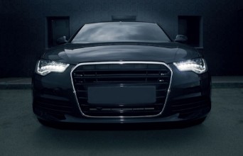 Immagine di Black powerful sports car