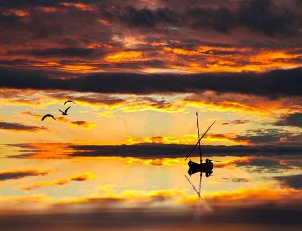 Barco entre las nubes photowallpaper Scandiwall