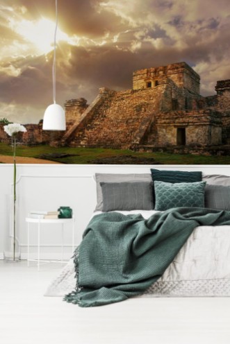 Afbeeldingen van Castillo fortress at sunrise in the ancient Mayan city of Tulum