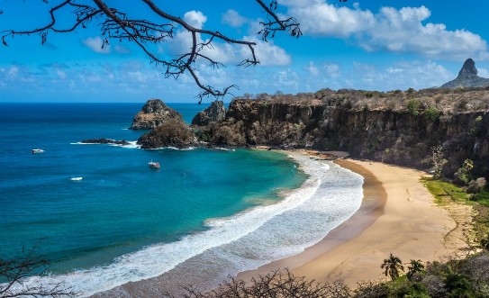 Afbeeldingen van Sancho Bay Beach in Fernando de Noronha