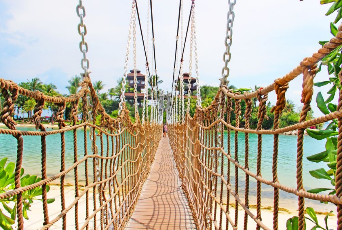 Afbeeldingen van Bridge on Sentosa Island
