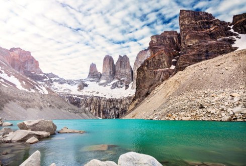 Bild på Mountains and lake in Torres del Paine National Park Patagonia Chile
