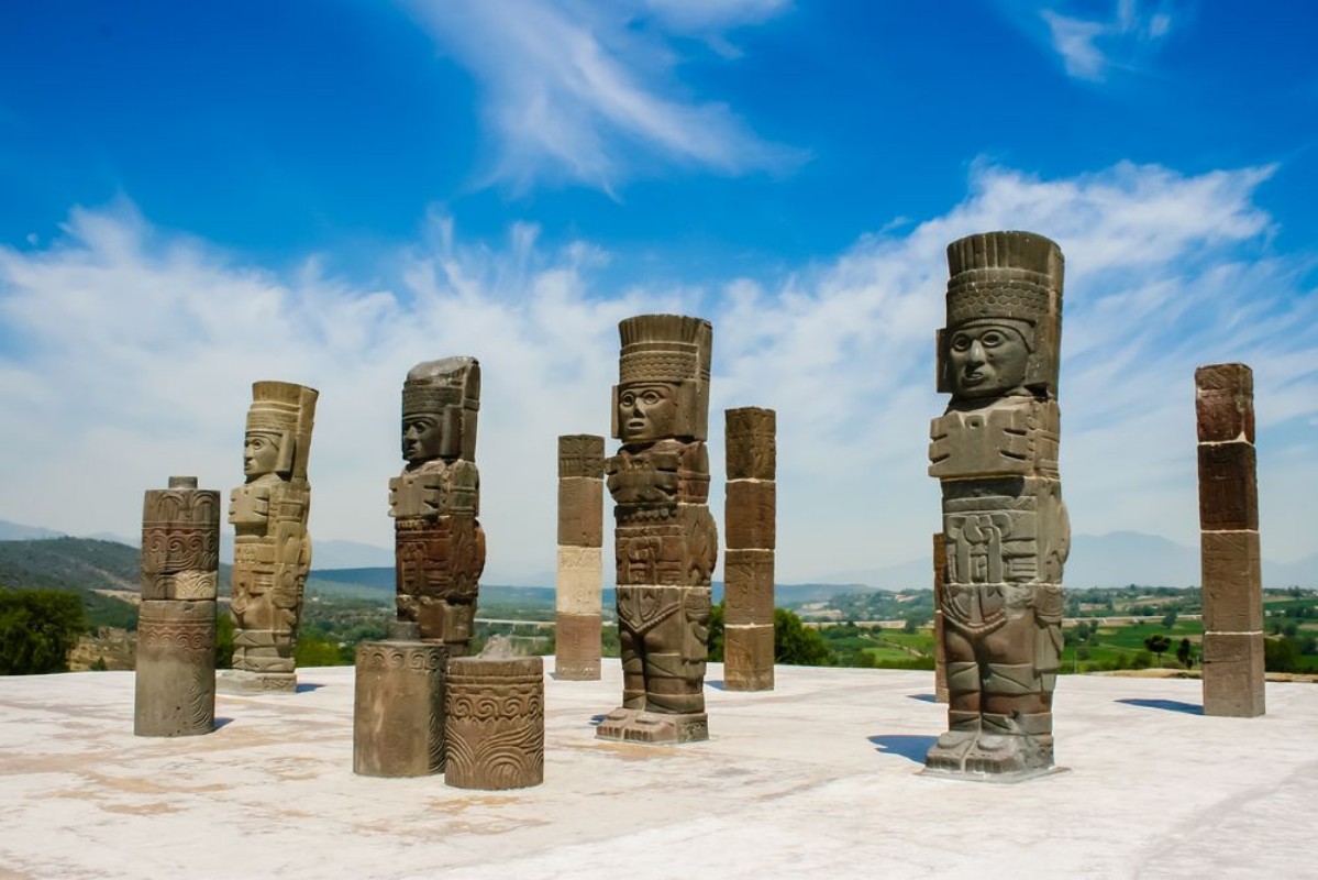 Picture of Toltec sculptures