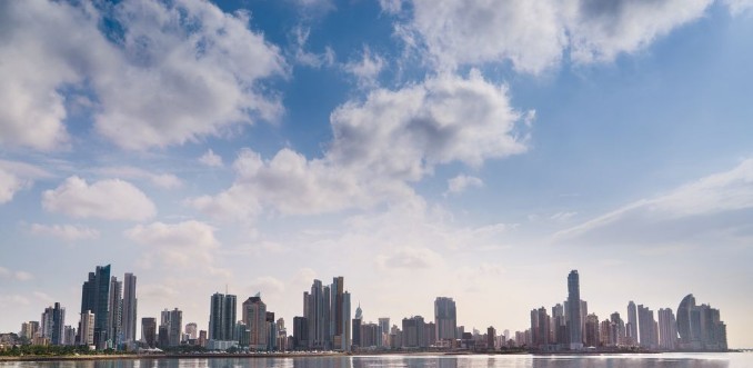 Afbeeldingen van Panorama panama city skyline building sea