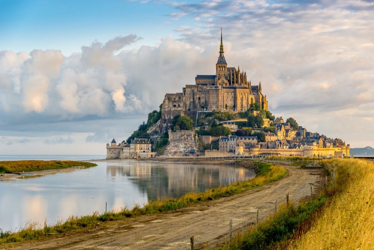 Bild på Mont Saint-Michel in morning light