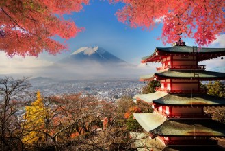 Image de Mt Fuji with fall colors in Japan