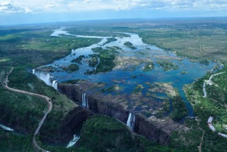 Picture of Victoria falls from the air