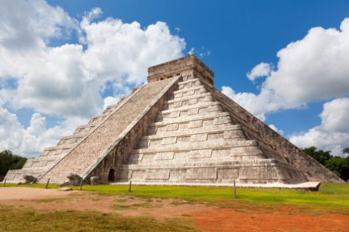 Picture of Chichen itza pyramid Mexico