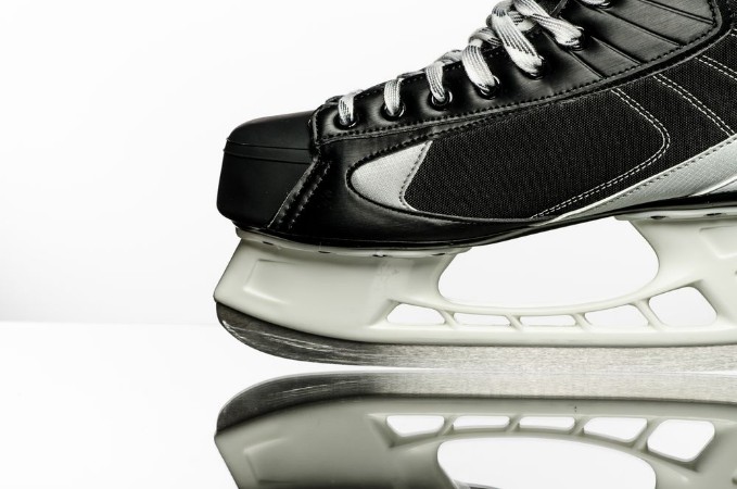 Picture of Skate on ice