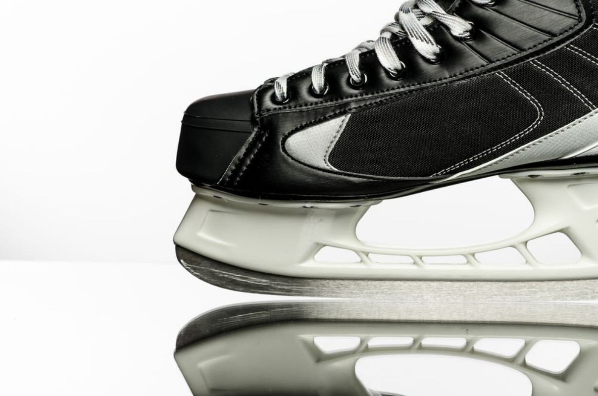 Picture of Skate on ice