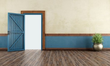 Afbeeldingen van Vintage home entrance