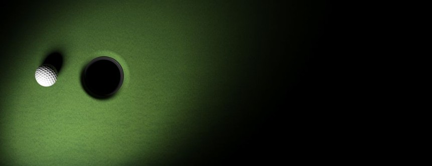 Afbeeldingen van Golf ball on green turf banner