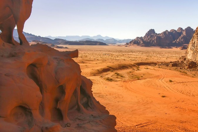 Wadi Rum desert Jordan photowallpaper Scandiwall