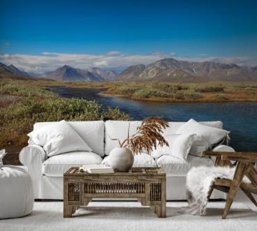 Afbeeldingen van Colorful tundra in front of the river and mountains Russia