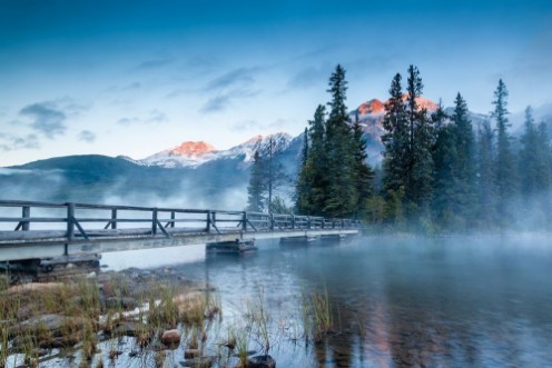 Canadian Landscape Misty Sunrise at Pyramid Lake in Jasper Alberta photowallpaper Scandiwall