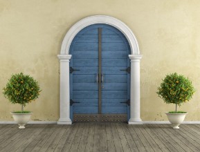 Image de Retro Home entrance with old portal