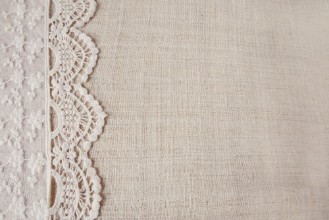 Afbeeldingen van Lace on linen copy space background vintage tone