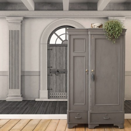 Afbeeldingen van Black and white classic home entrance