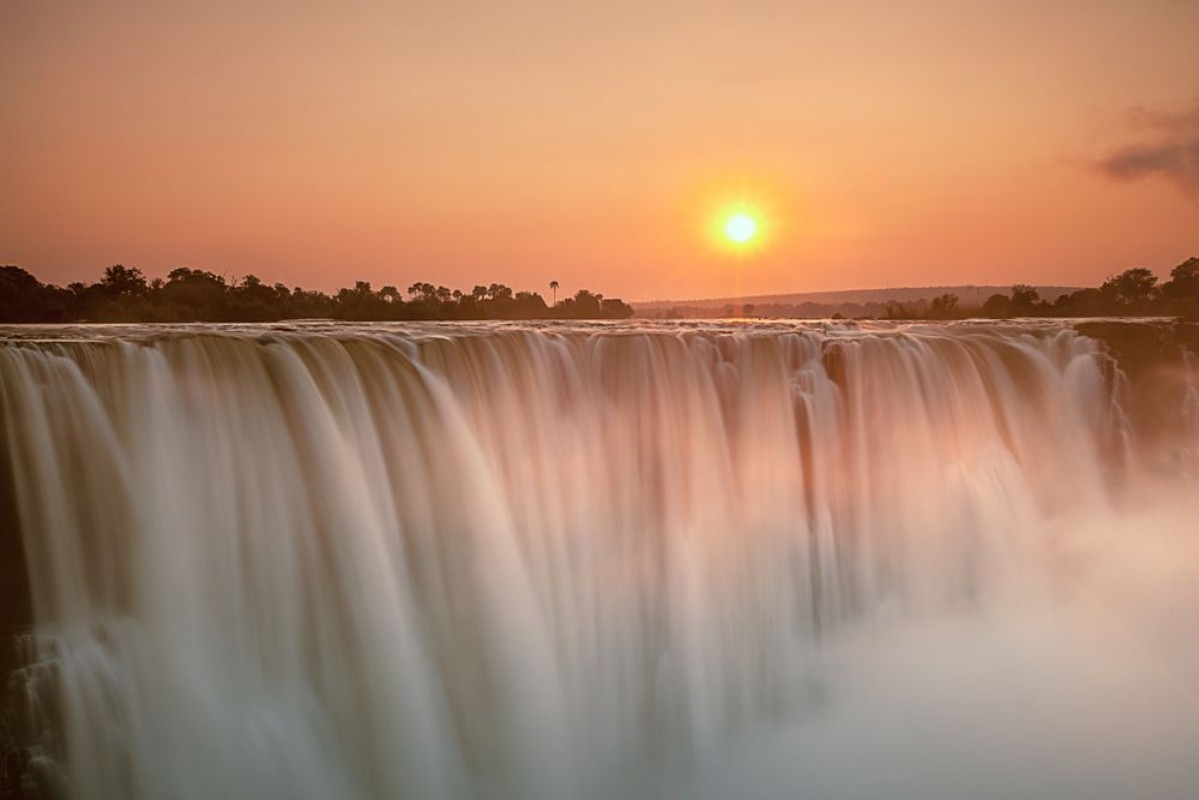 Picture of Victoria falls and the batik Gorge